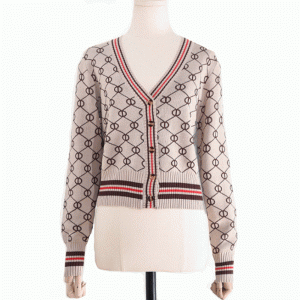 Les dames ont adapté les pulls 100% de cardigan de jacquard de Finshnet de polyester